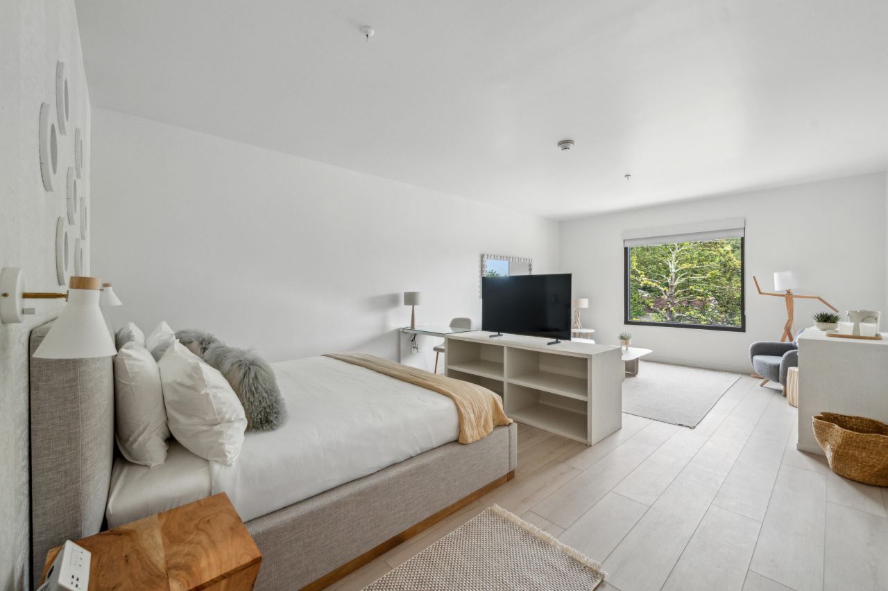 4431 Spruill Avenue Photo 20