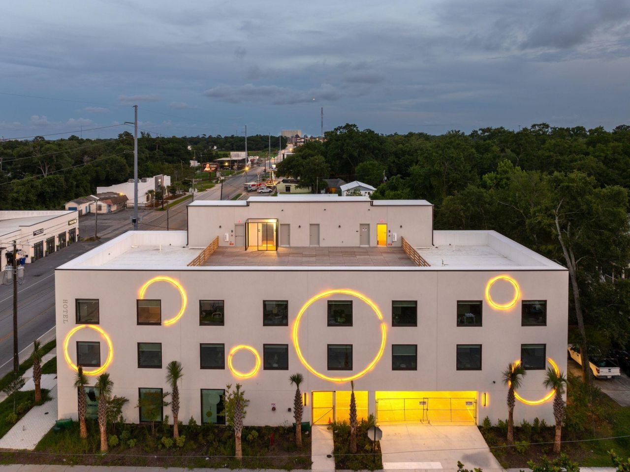 4431 Spruill Avenue Photo 21