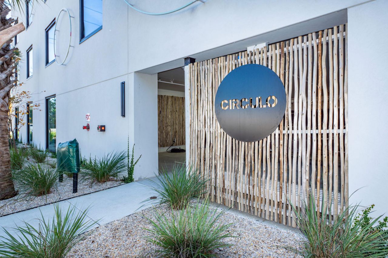 4431 Spruill Avenue Photo 4