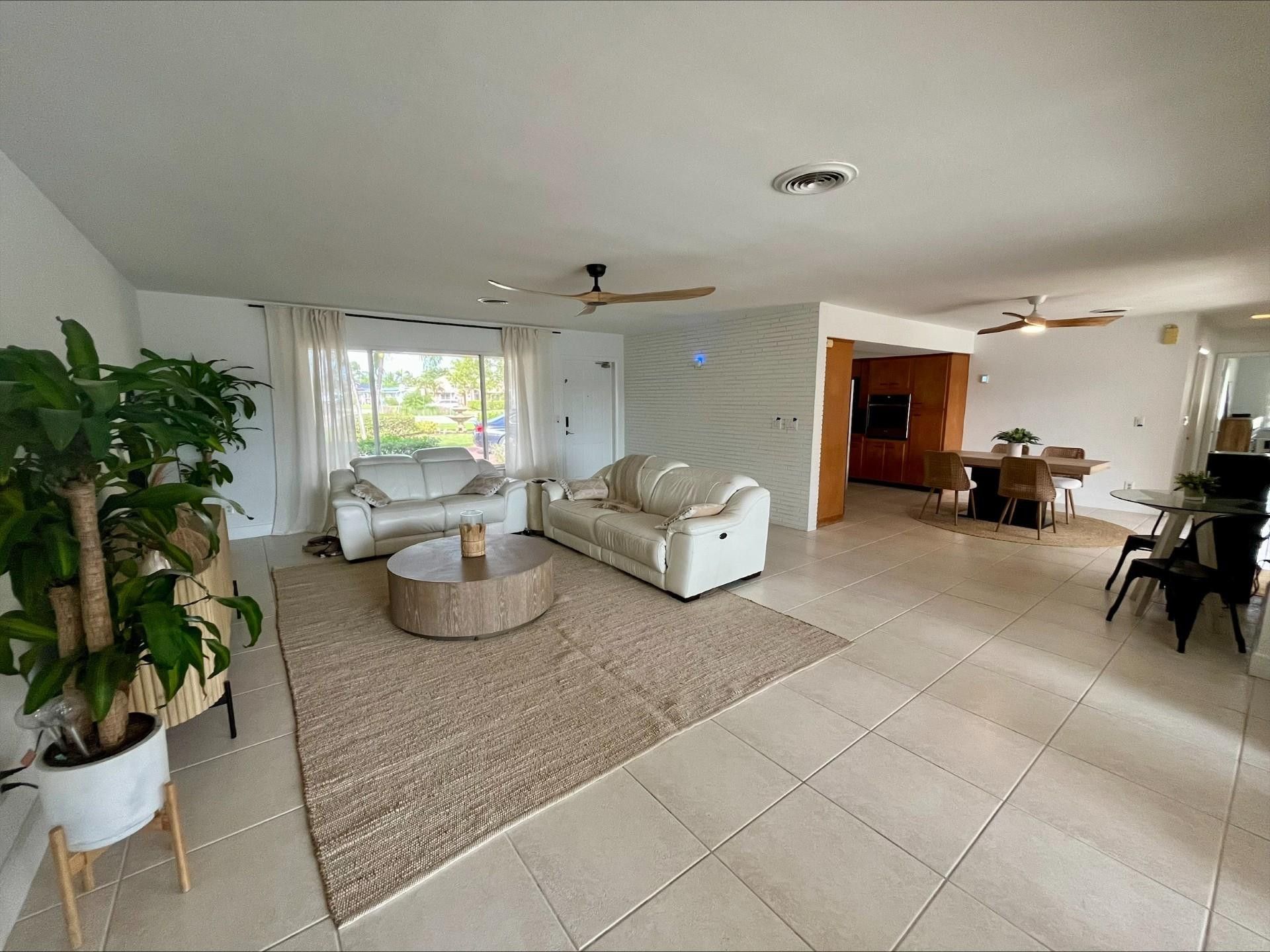 556 SE 15th Avenue, Deerfield Beach, FL 33441 Photo