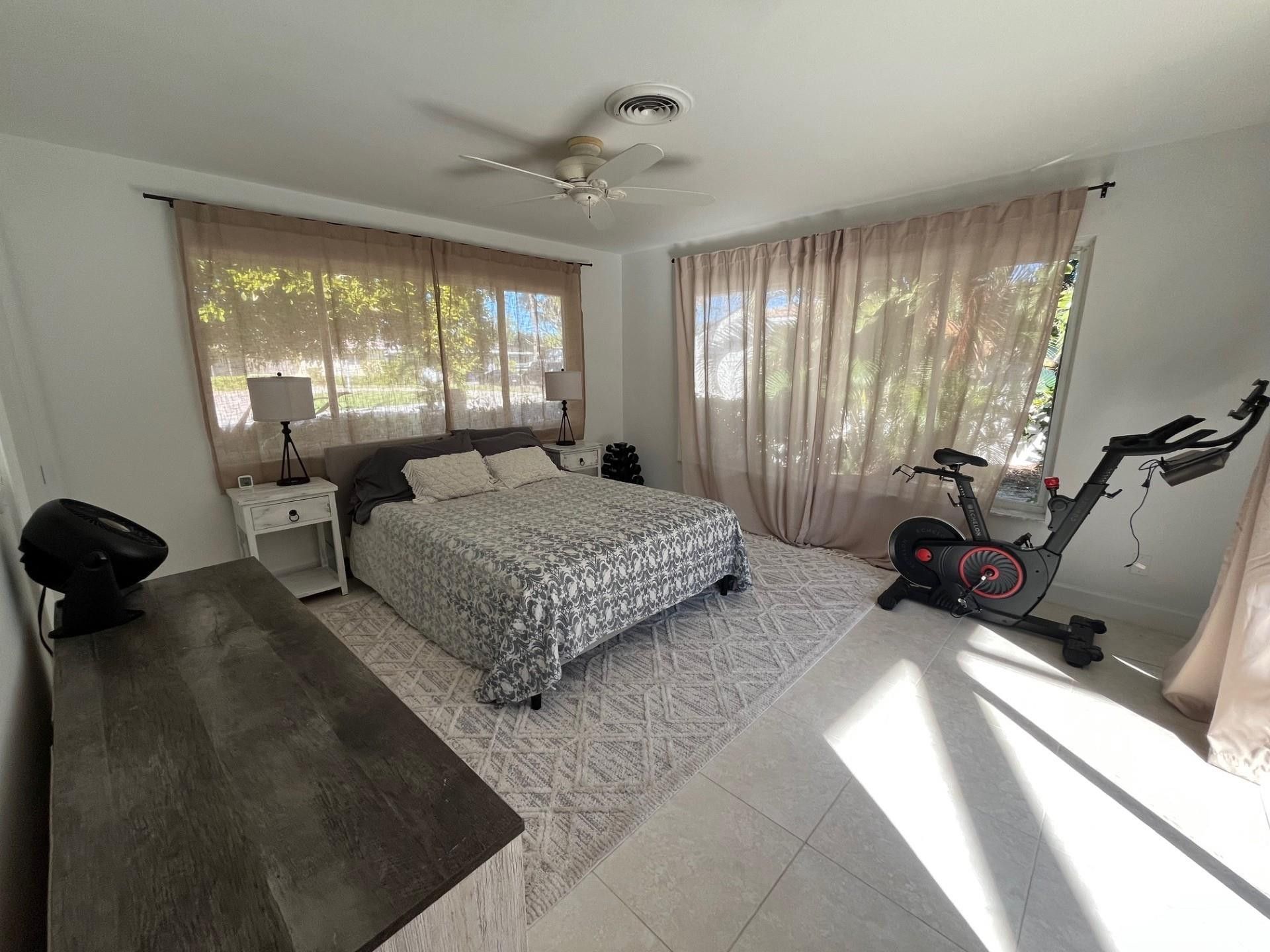 556 SE 15th Avenue, Deerfield Beach, FL 33441 Photo