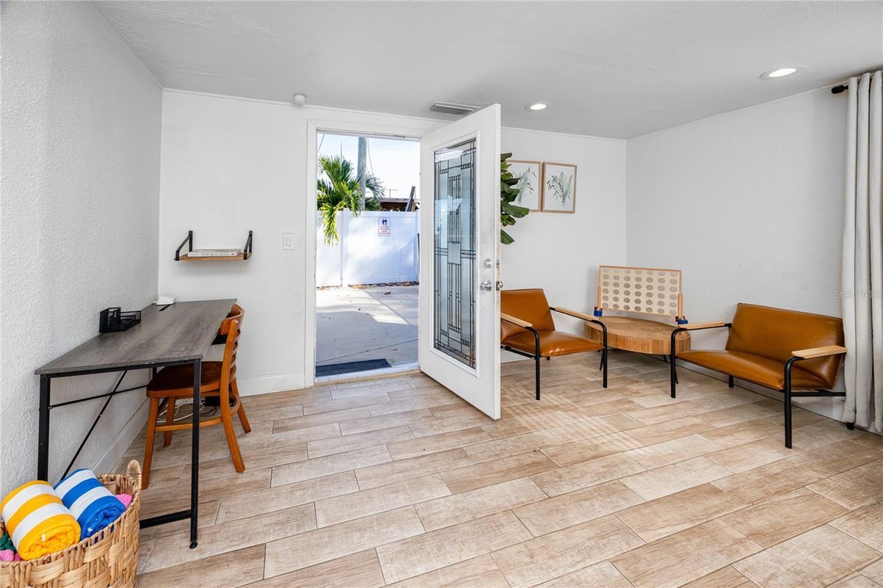 10996 106th Avenue, Seminole, FL 33778 Photo