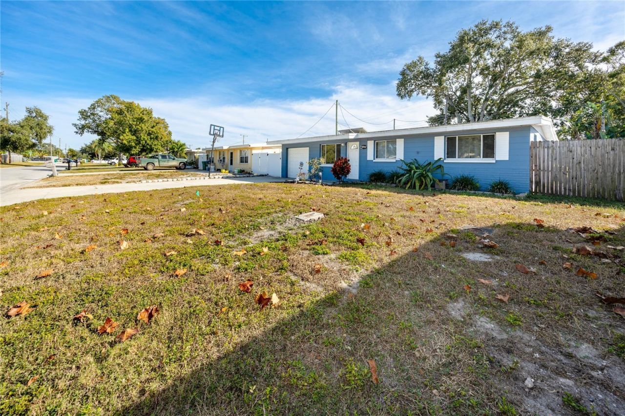 10996 106th Avenue, Seminole, FL 33778 Photo