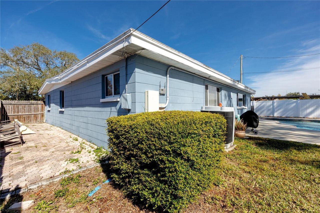 10996 106th Avenue, Seminole, FL 33778 Photo