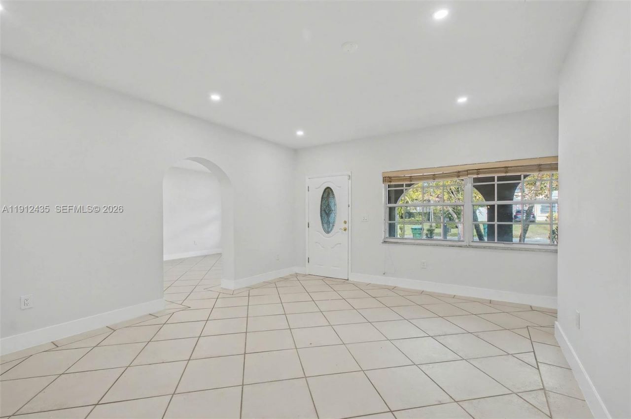 5936 SW 29th St, Miami, FL 33155 Photo