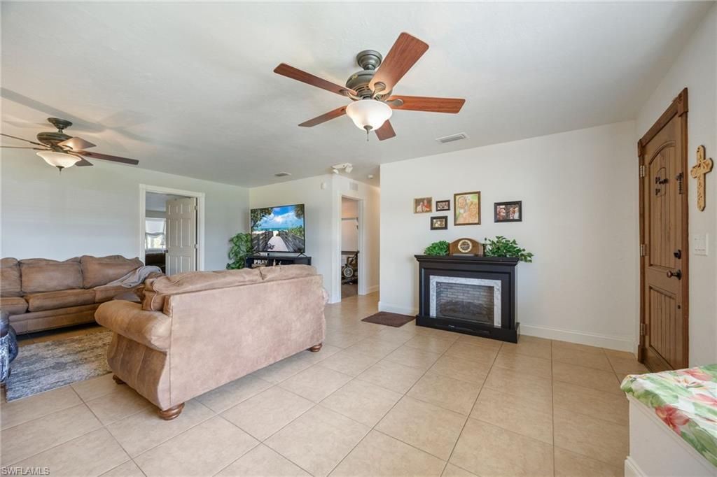 5128 York Ct, Cape Coral, FL 33904 Photo