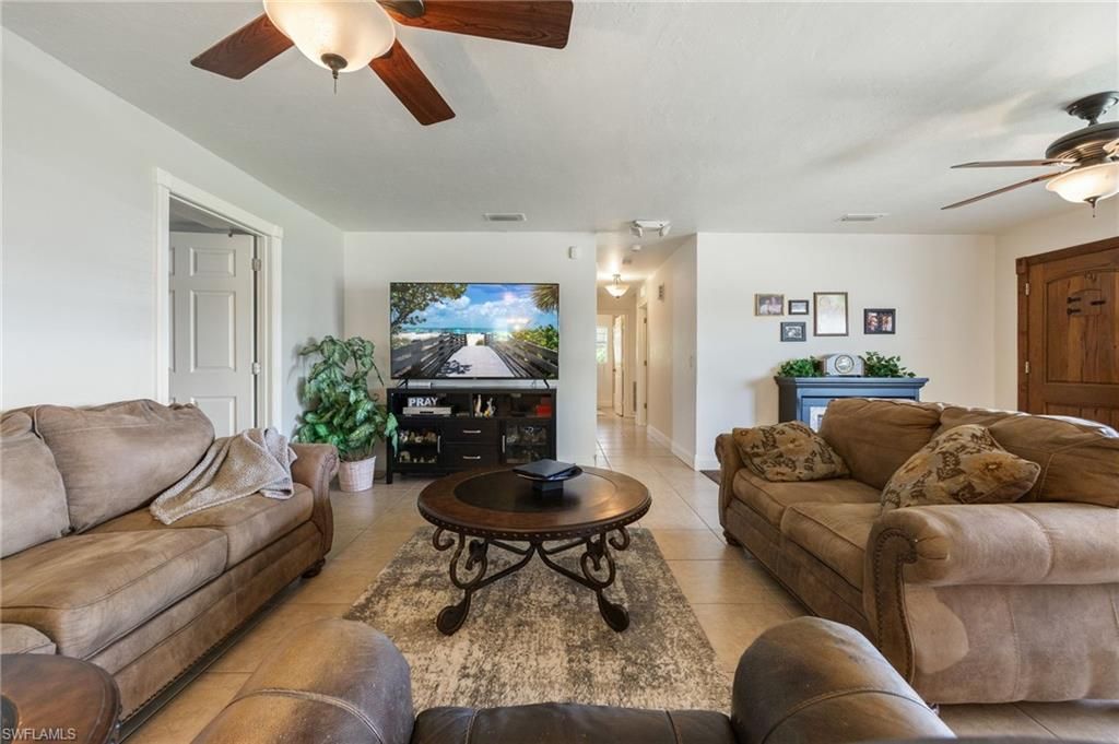 5128 York Ct, Cape Coral, FL 33904 Photo