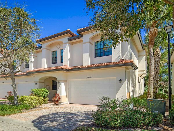 6693 SE Woodmill Pond Lane, Stuart, FL 34997