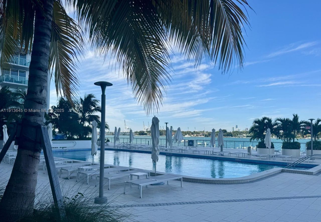 1000 West Ave, Unit 1504, Miami Beach, FL 33139 Photo