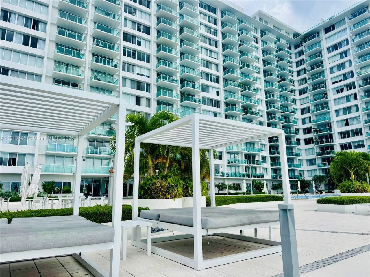 1000 West Ave, Unit 1504, Miami Beach, FL 33139 Photo