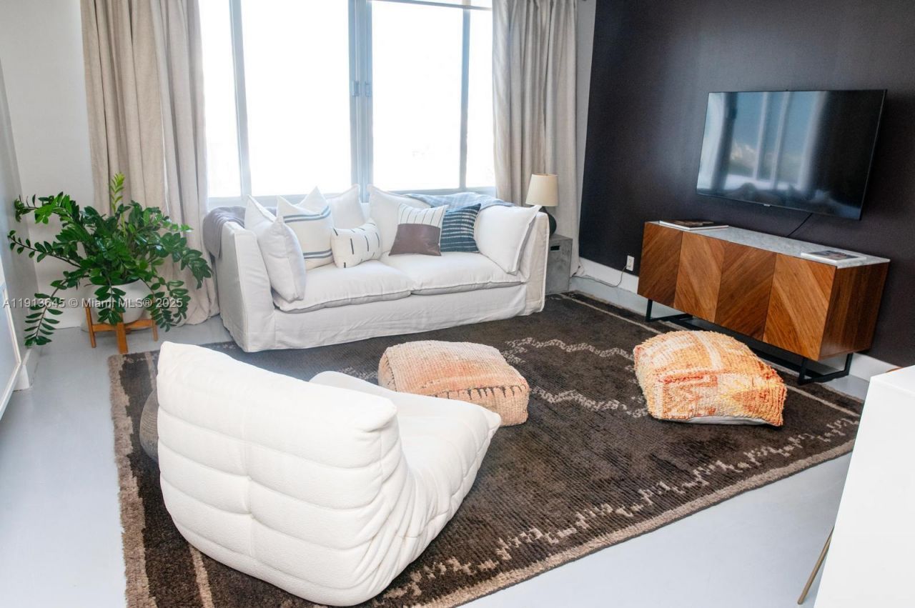 1000 West Ave, Unit 1504, Miami Beach, FL 33139 Photo