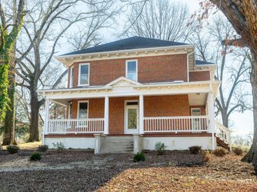 211 Cook Avenue, Brookneal, VA 24528