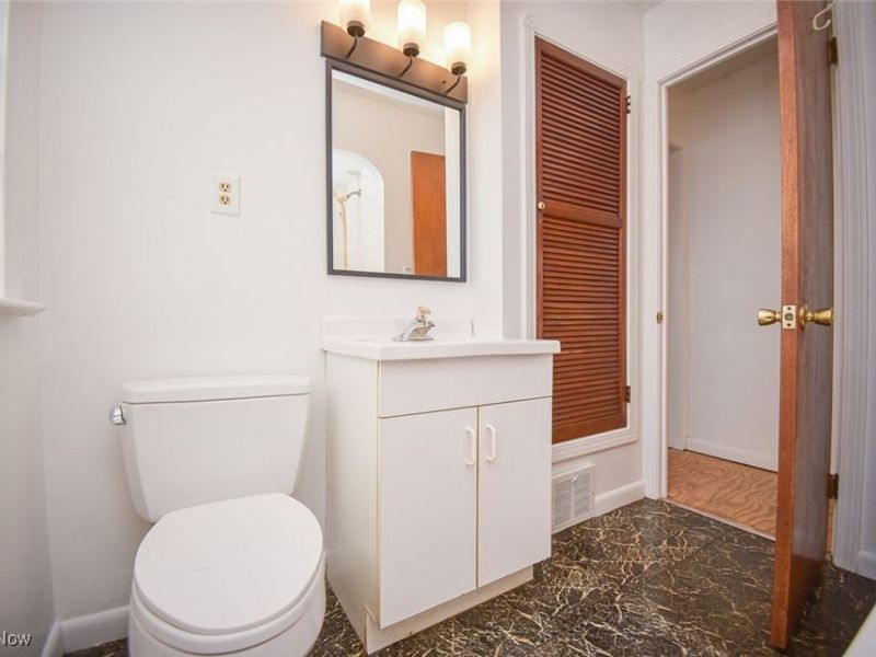 2901 Ralph Avenue, Cleveland, OH 44109 Photo 16