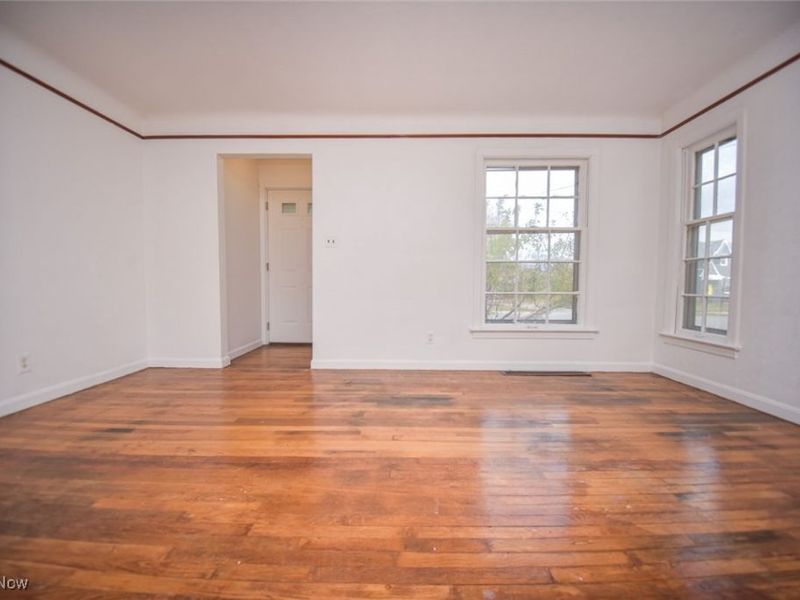 2901 Ralph Avenue, Cleveland, OH 44109 Photo 3