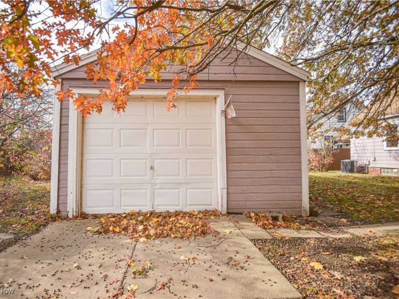 2901 Ralph Avenue, Cleveland, OH 44109 Photo 38