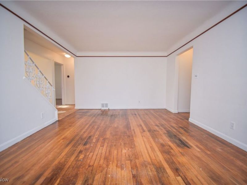 2901 Ralph Avenue, Cleveland, OH 44109 Photo 5