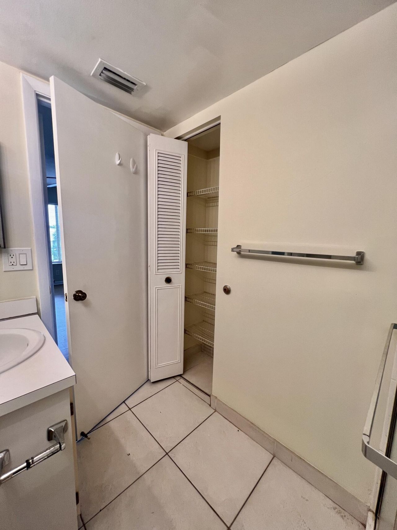 1111 Green Pine Boulevard, Unit C3, West Palm Beach, FL 33409 Photo