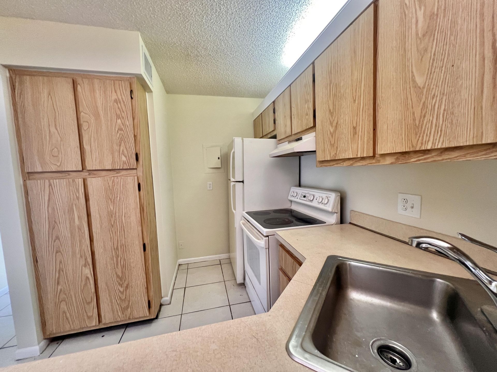 1111 Green Pine Boulevard, Unit C3, West Palm Beach, FL 33409 Photo