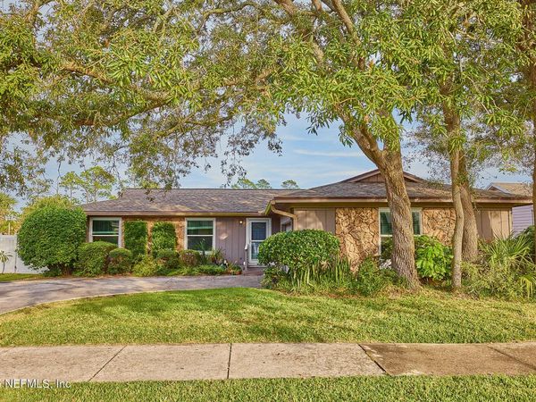 3789 LUTH Drive E, Jacksonville, FL 32250