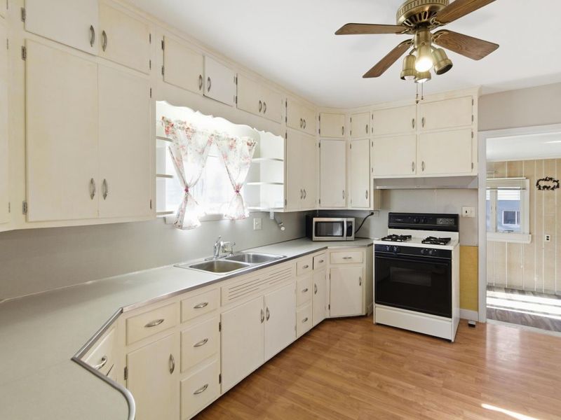 2255 Harrisburg Pike, Grove City, OH 43123 Photo 7