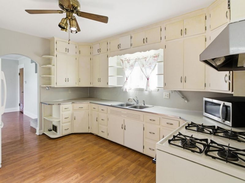 2255 Harrisburg Pike, Grove City, OH 43123 Photo 8