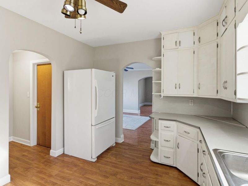 2255 Harrisburg Pike, Grove City, OH 43123 Photo 9