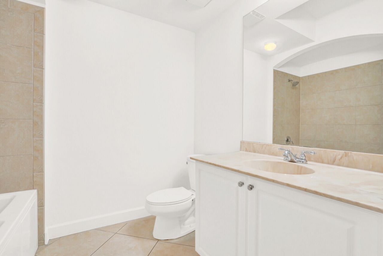 1690 Renaissance Commons Boulevard, Unit 1121, Boynton Beach, FL 33426 Photo