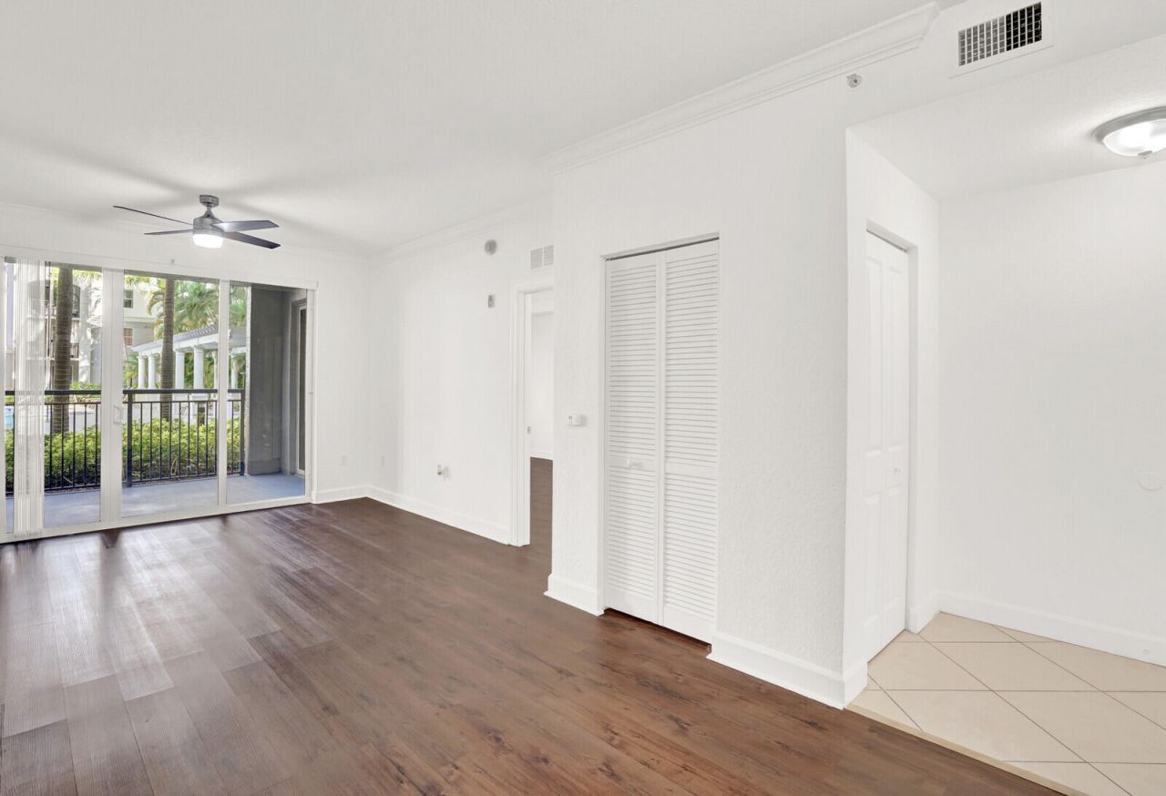 1690 Renaissance Commons Boulevard, Unit 1121, Boynton Beach, FL 33426 Photo