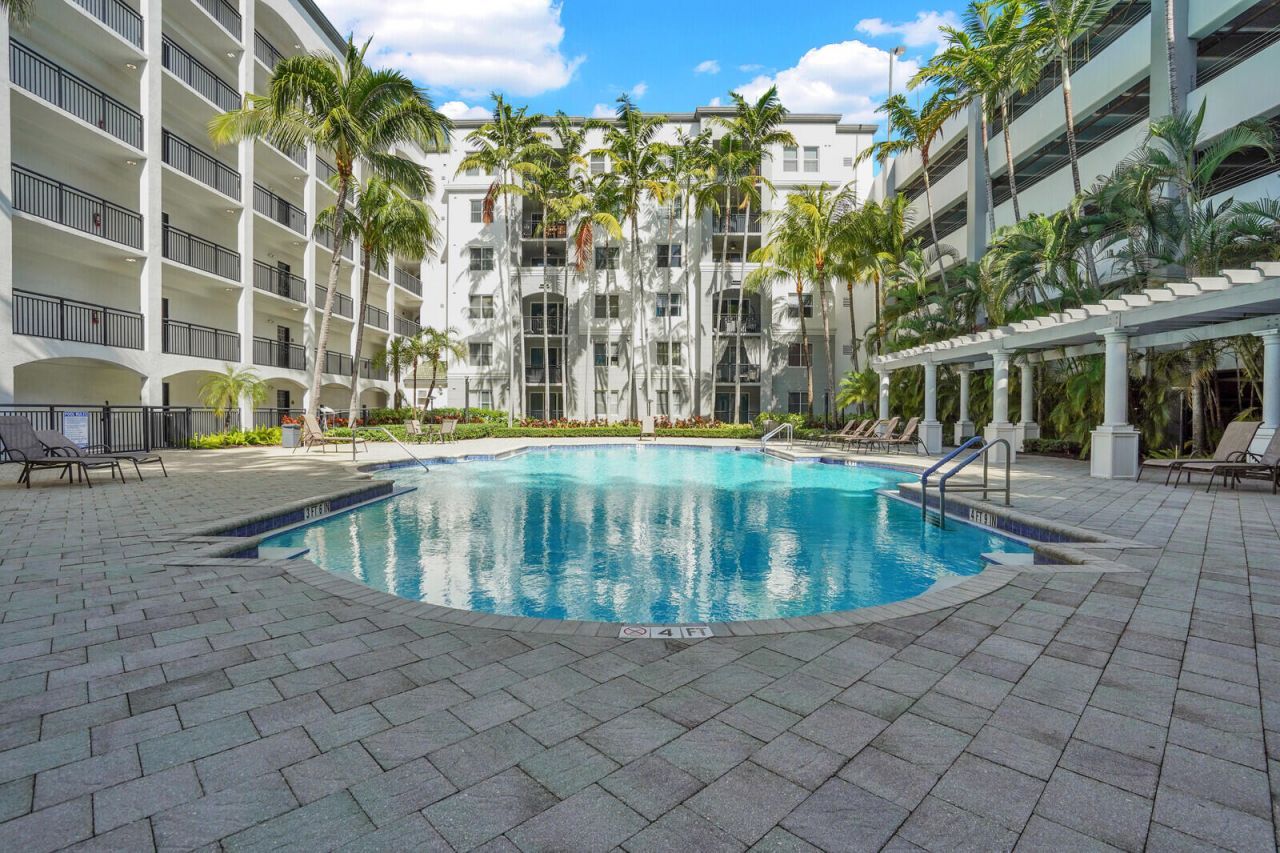 1690 Renaissance Commons Boulevard, Unit 1121, Boynton Beach, FL 33426 Photo