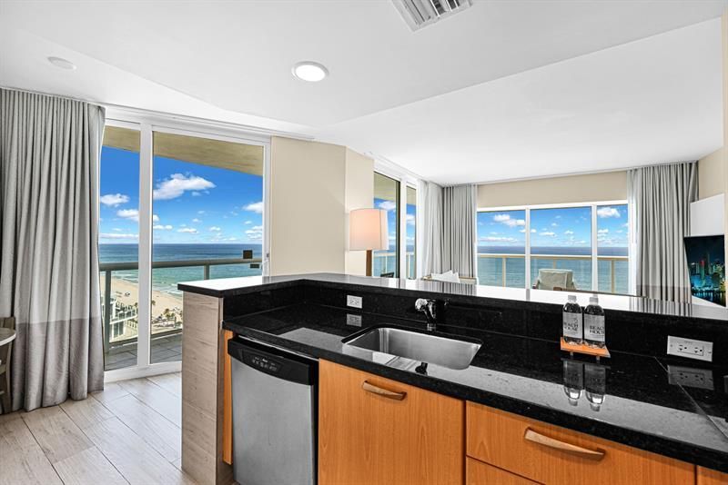 505 N Ft Lauderdale Bch Boulevard, Unit 2018, Fort Lauderdale, FL 33304 Photo