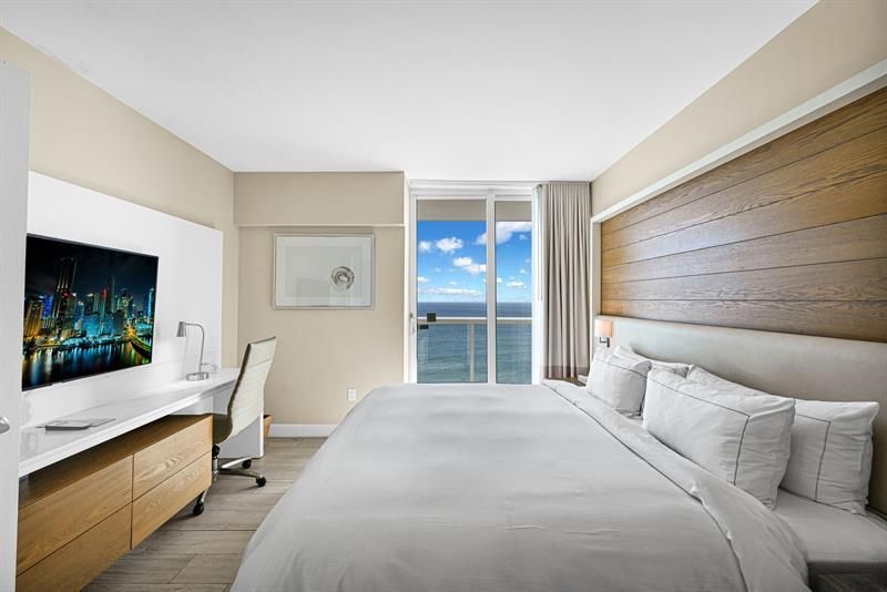 505 N Ft Lauderdale Bch Boulevard, Unit 2018, Fort Lauderdale, FL 33304 Photo