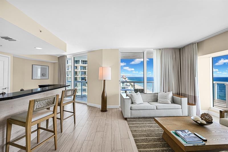 505 N Ft Lauderdale Bch Boulevard, Unit 2018, Fort Lauderdale, FL 33304 Photo