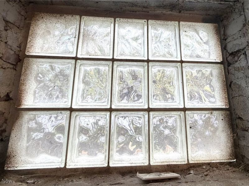 3453 E 105th Street, Cleveland, OH 44108 Photo 29