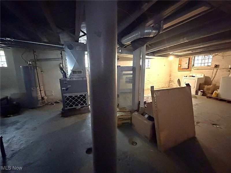 3453 E 105th Street, Cleveland, OH 44108 Photo 30