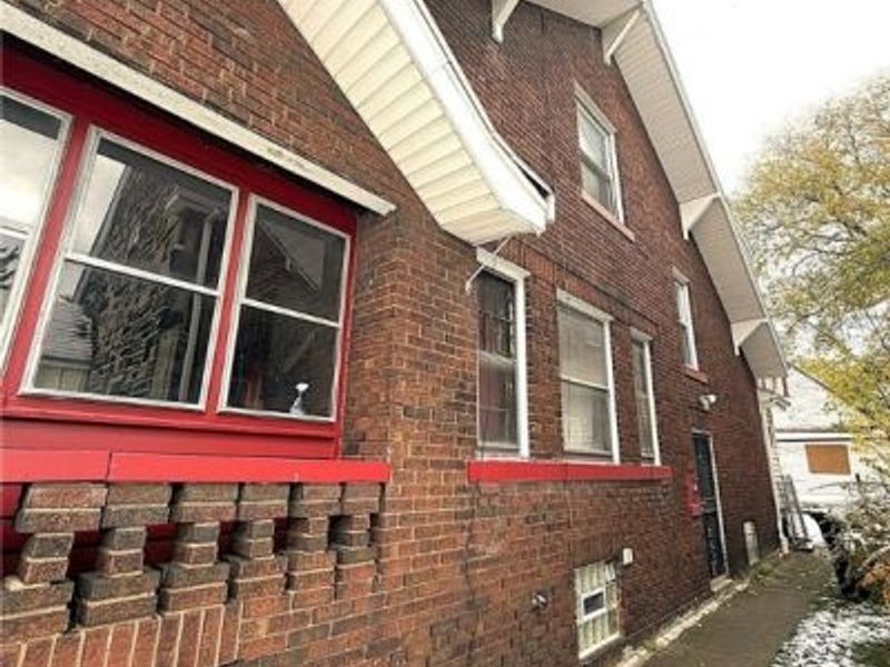 3453 E 105th Street, Cleveland, OH 44108 Photo 35