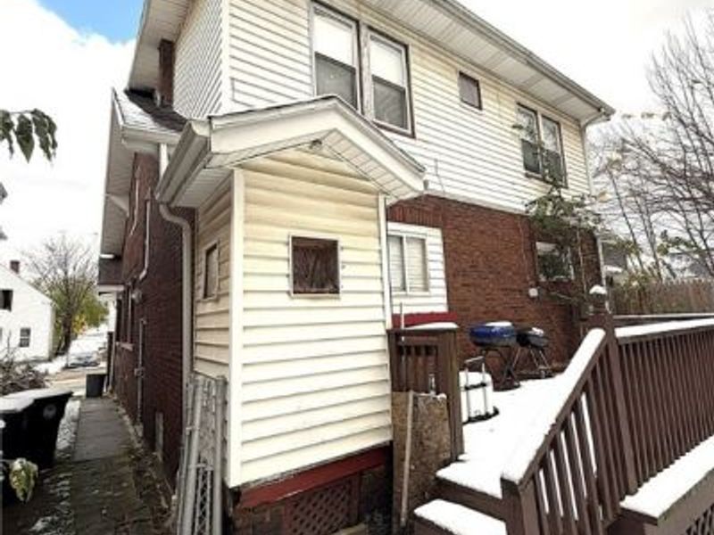 3453 E 105th Street, Cleveland, OH 44108 Photo 38