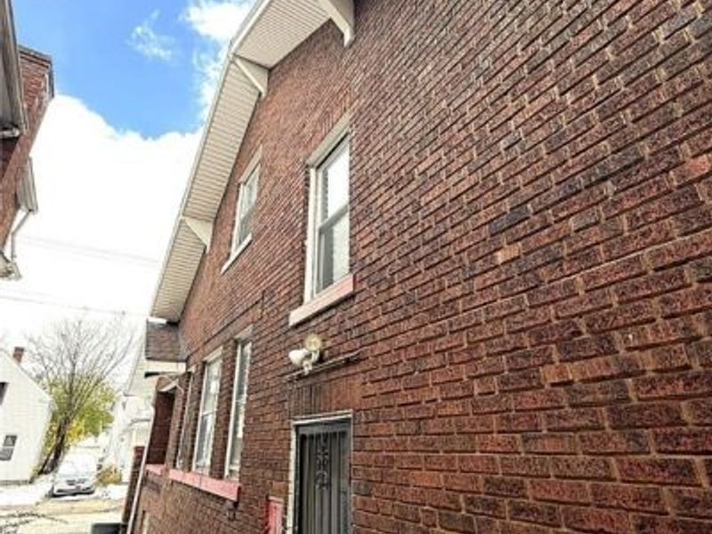 3453 E 105th Street, Cleveland, OH 44108 Photo 40