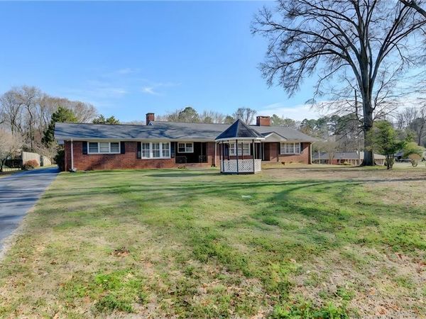 8 Highland Lane, Cartersville, GA 30120