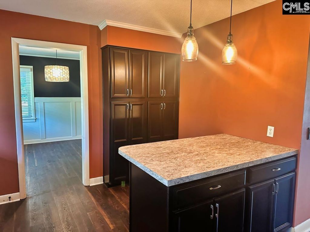 6627 Formosa Drive Photo 10