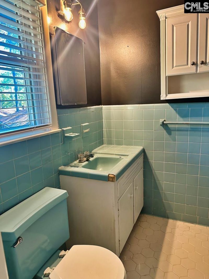 6627 Formosa Drive Photo 14