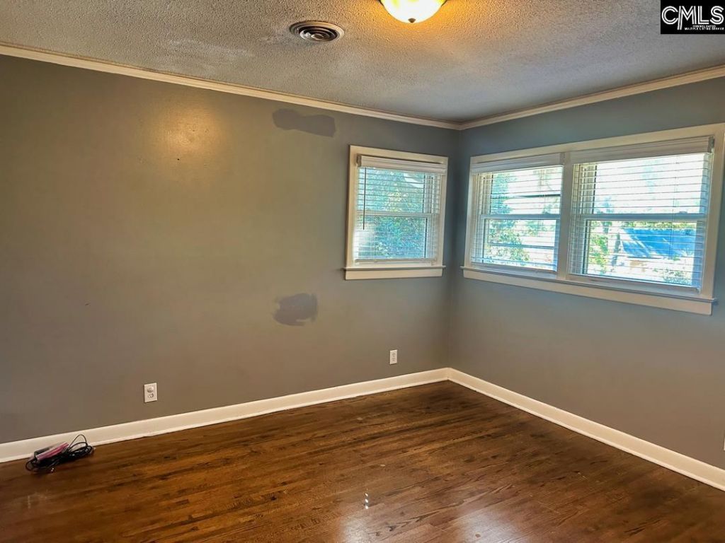 6627 Formosa Drive Photo 18