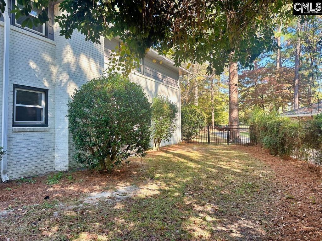 6627 Formosa Drive Photo 35