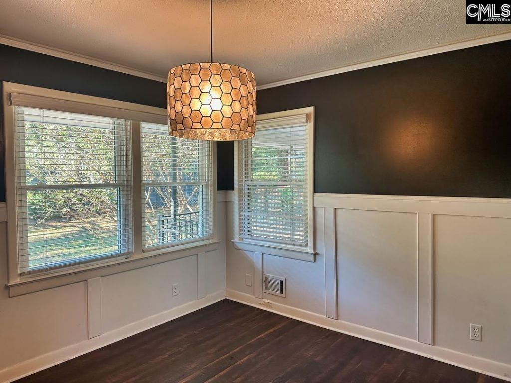 6627 Formosa Drive Photo 4