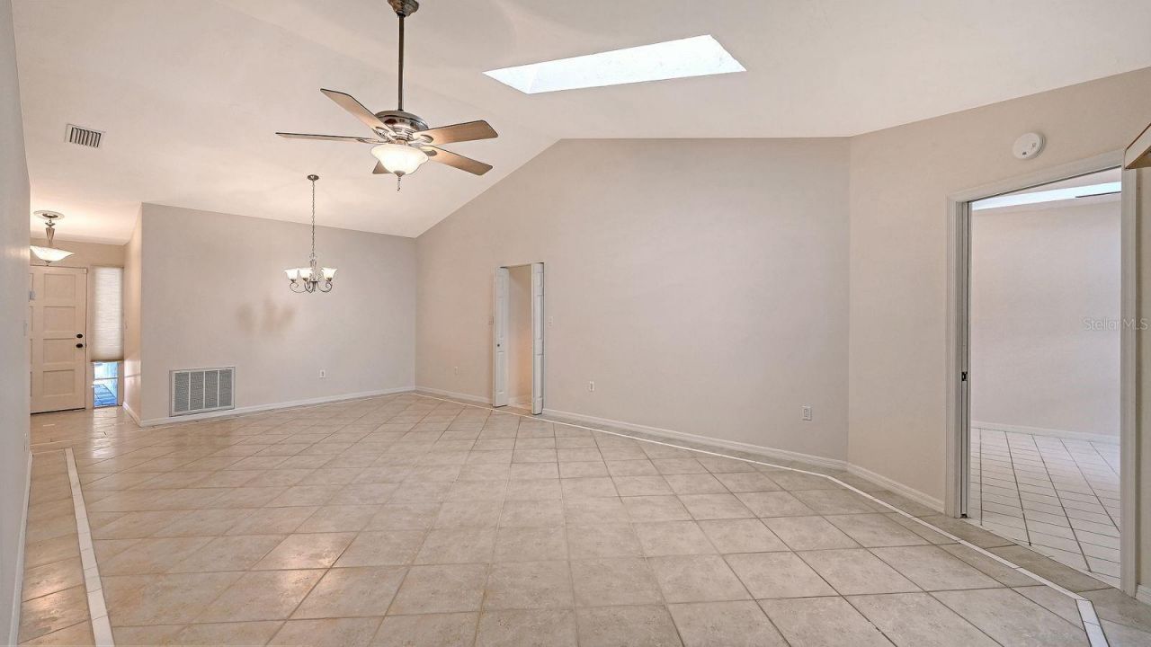 4799 Oak Forest Drive W, Unit 43, Sarasota, FL 34231 Photo