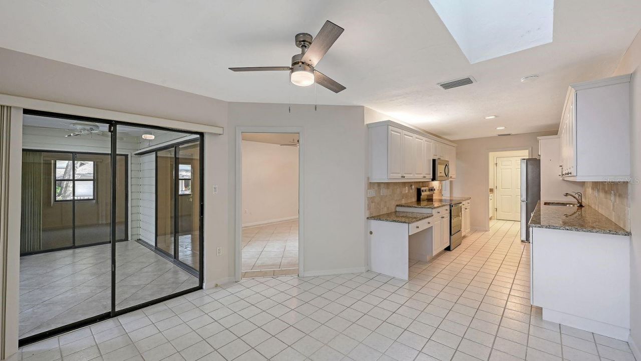 4799 Oak Forest Drive W, Unit 43, Sarasota, FL 34231 Photo