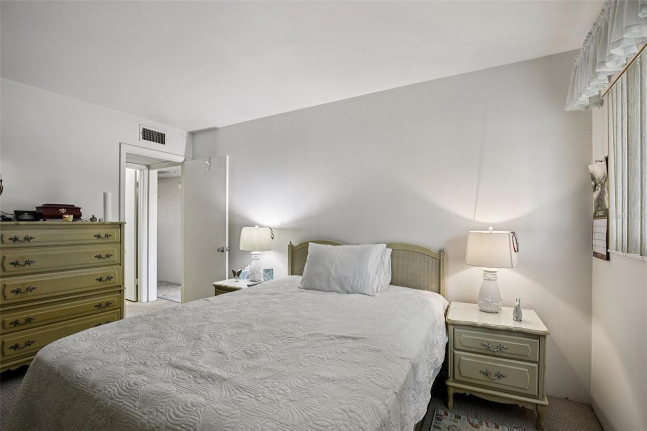 201 Kings Boulevard, Unit 13, Sun City Center, FL 33573 Photo