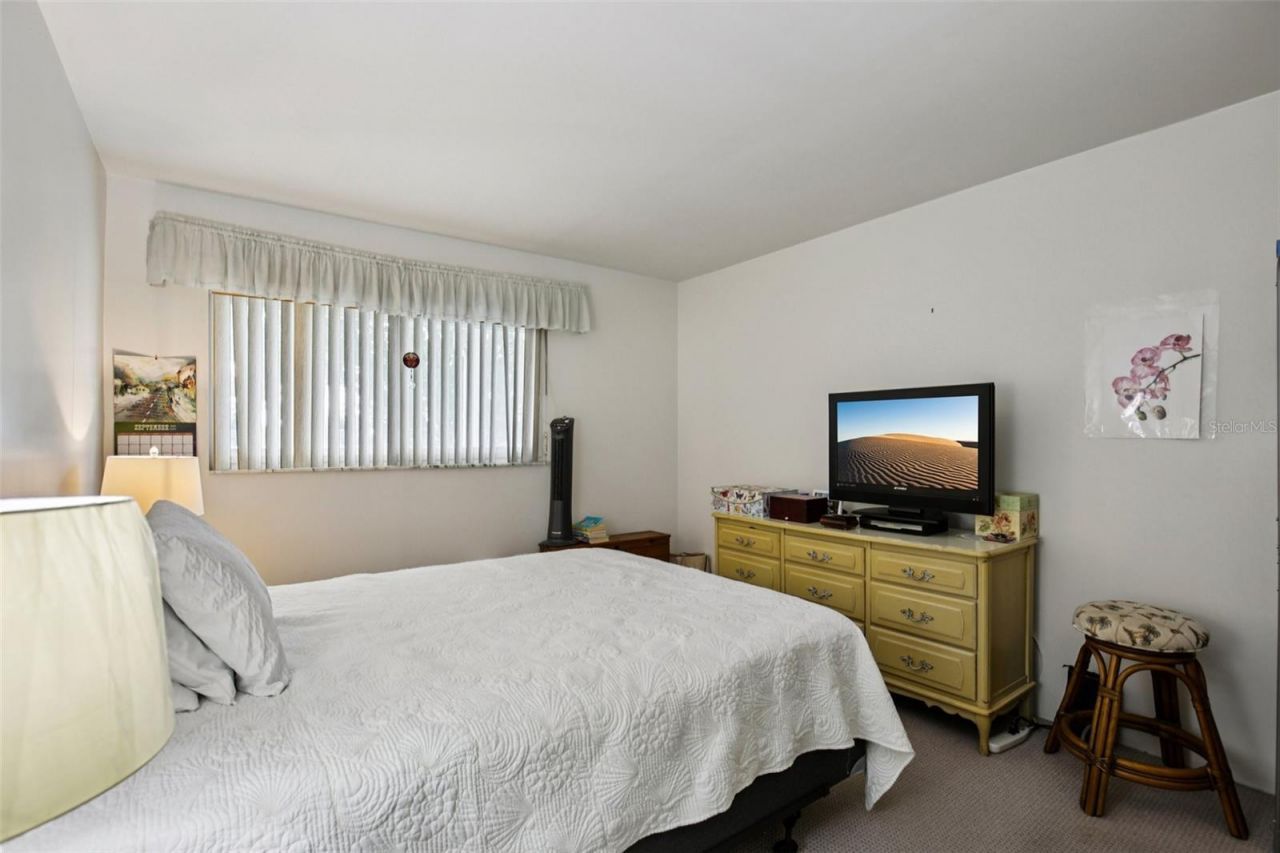 201 Kings Boulevard, Unit 13, Sun City Center, FL 33573 Photo