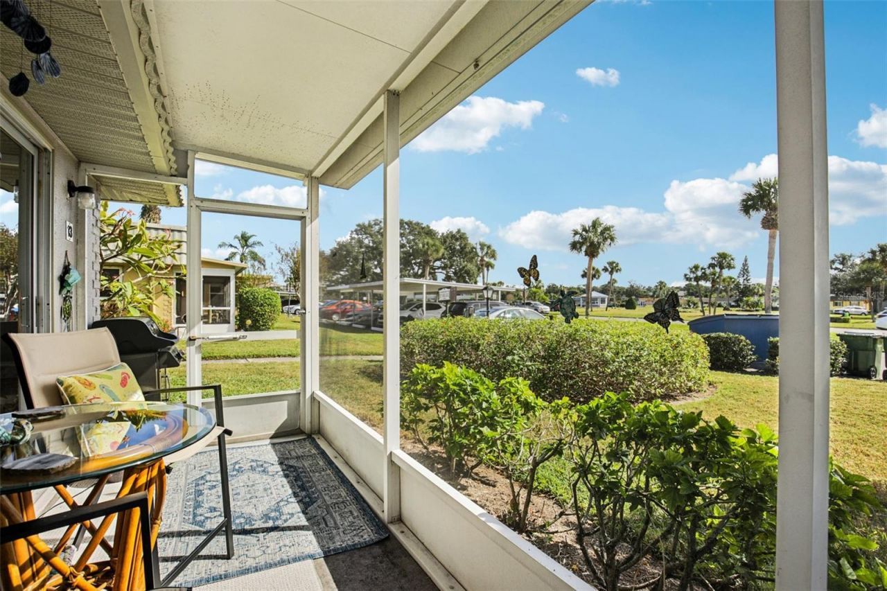 201 Kings Boulevard, Unit 13, Sun City Center, FL 33573 Photo