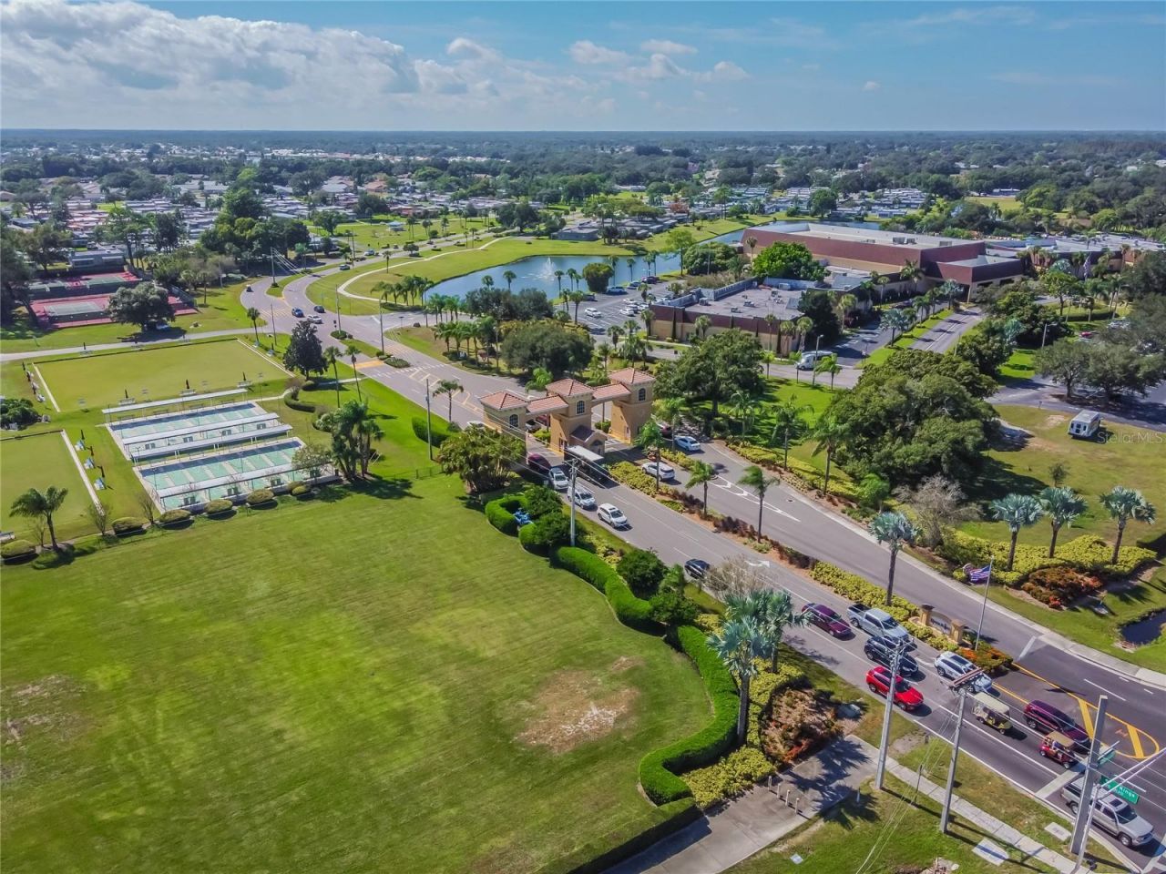 201 Kings Boulevard, Unit 13, Sun City Center, FL 33573 Photo