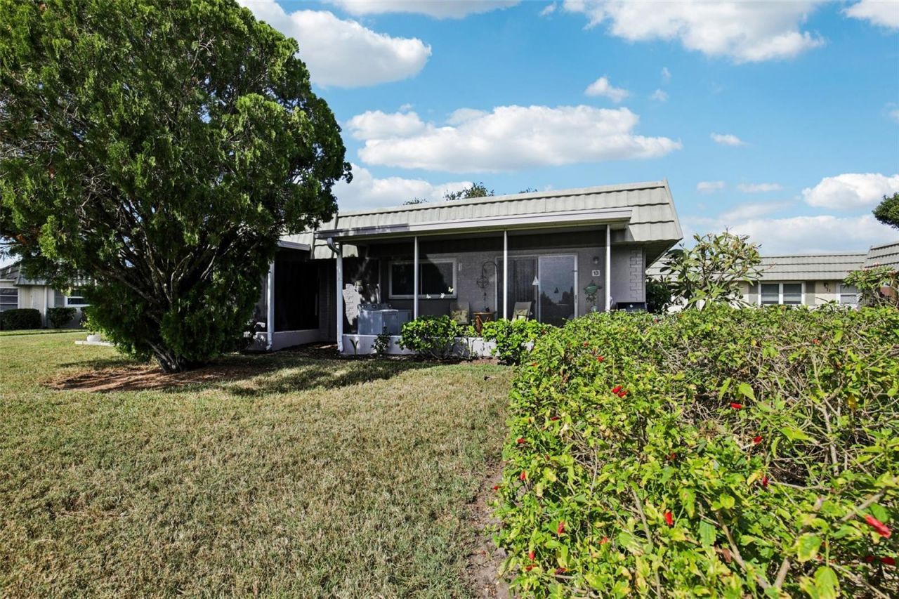 201 Kings Boulevard, Unit 13, Sun City Center, FL 33573 Photo